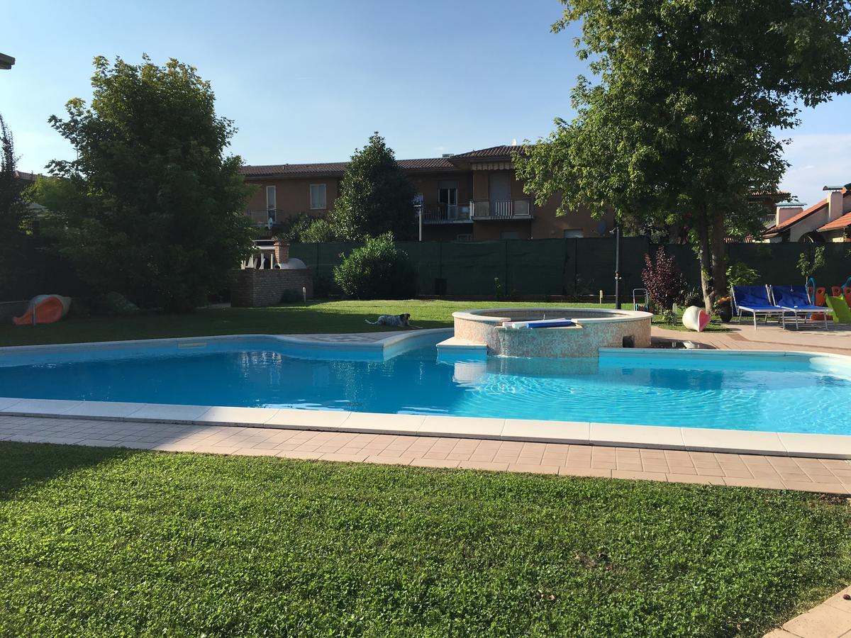 B&B Villa Giulia Desenzano del Garda Exterior photo
