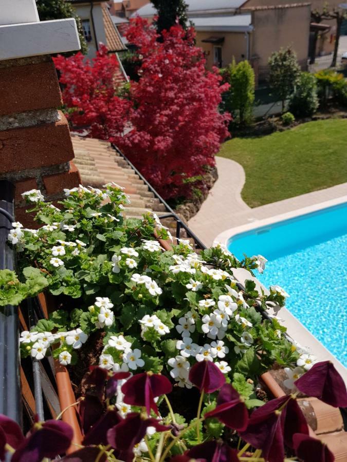 B&B Villa Giulia Desenzano del Garda Exterior photo
